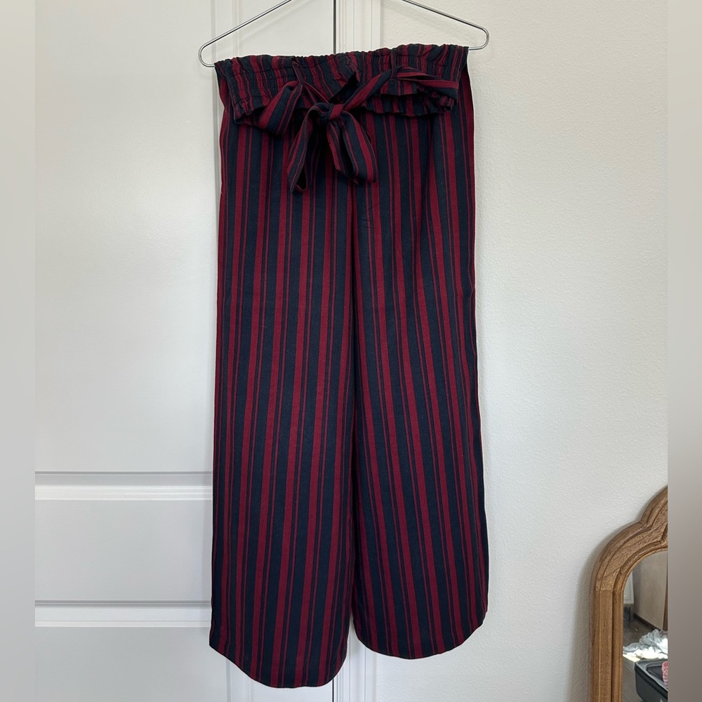 HOLLISTER NAVY & RED ELASTIC WAISTBAND PANTS